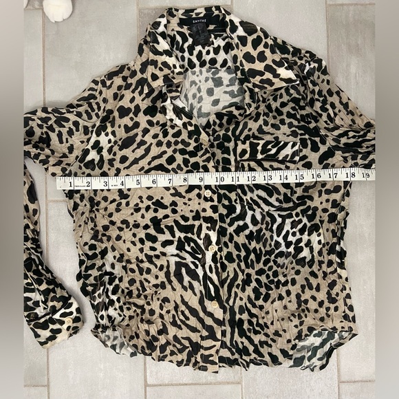 Smythe Leopard Print Button-Up Blouse Size Small - Picture 5 of 6